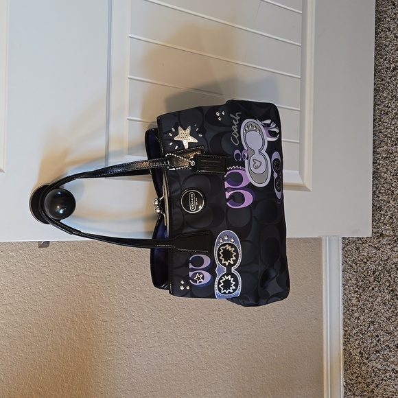 Coach Shoulder Bag - Picture 13 of 13